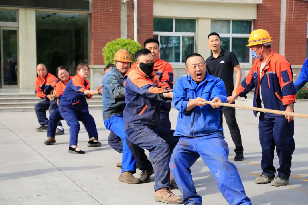 上海山美股份2025春季運(yùn)動(dòng)會火熱啟幕！拔河、籃球預(yù)賽燃情開戰(zhàn)